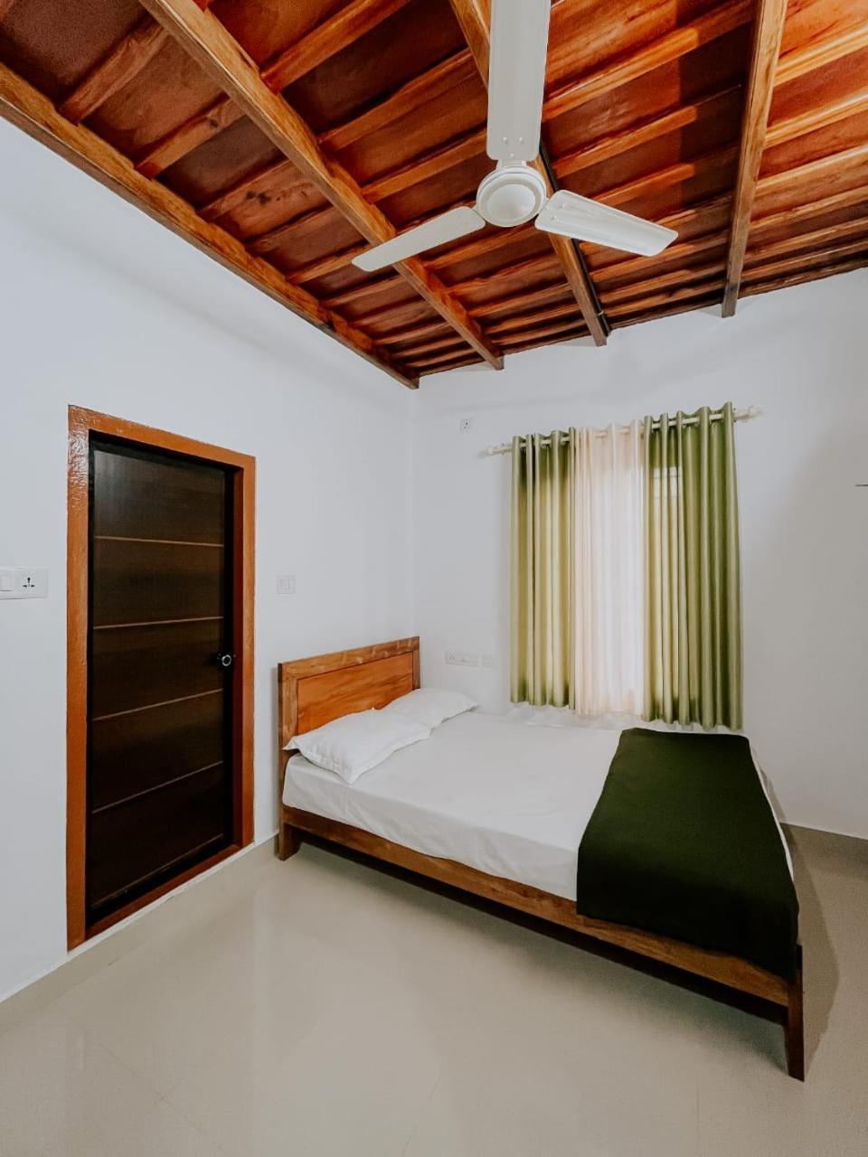 Villa Palkulam Heights à Kumudi Extérieur photo