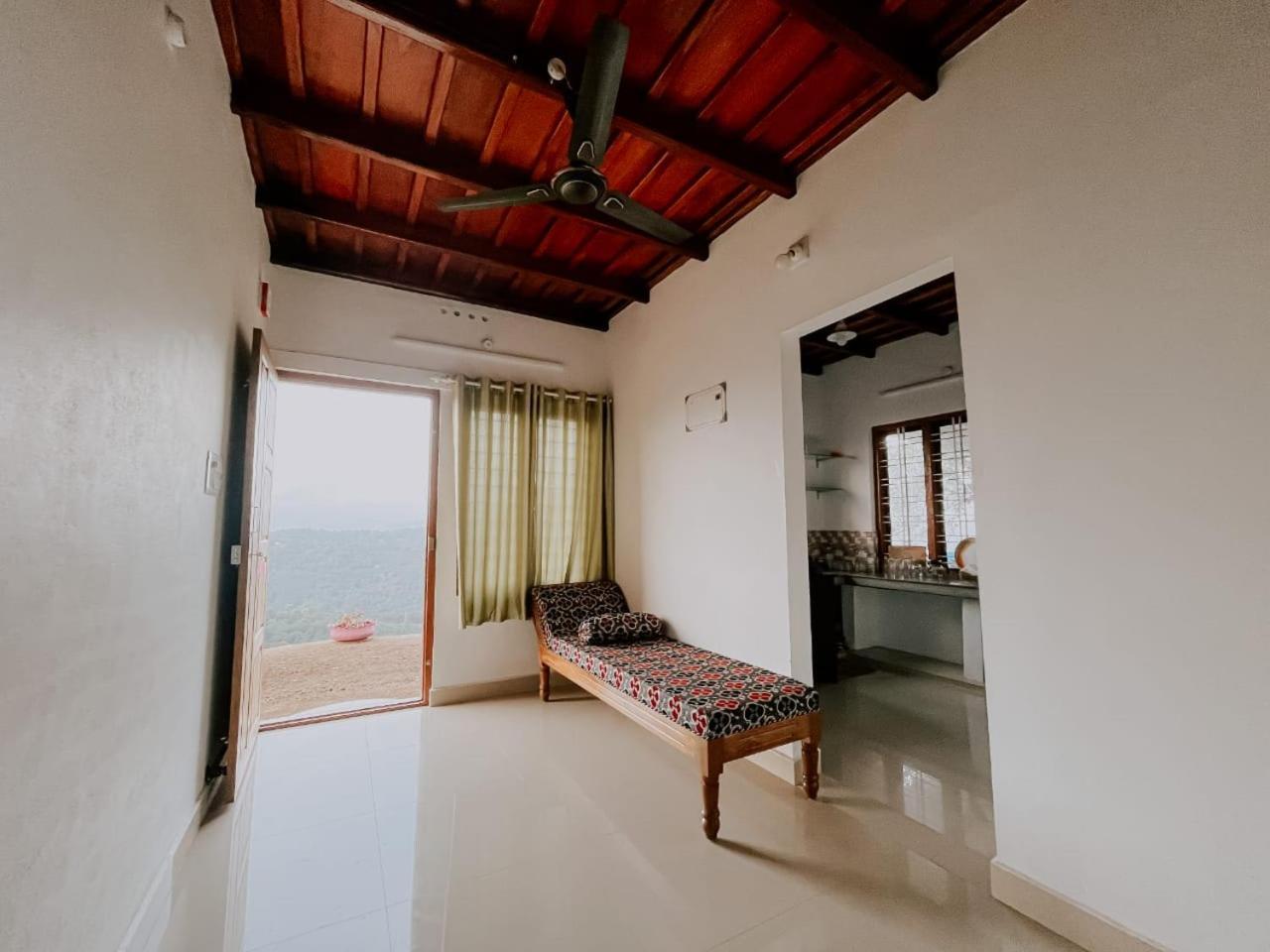 Villa Palkulam Heights à Kumudi Extérieur photo